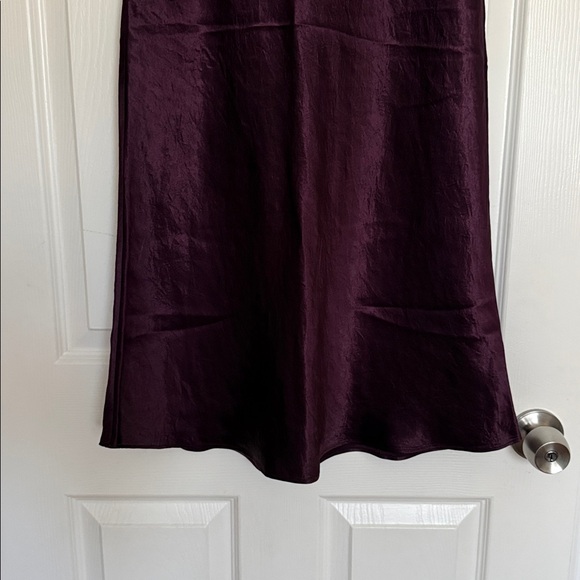 Aritzia Babaton Cardamon Midi Satin Skirt 2 - Picture 3 of 6